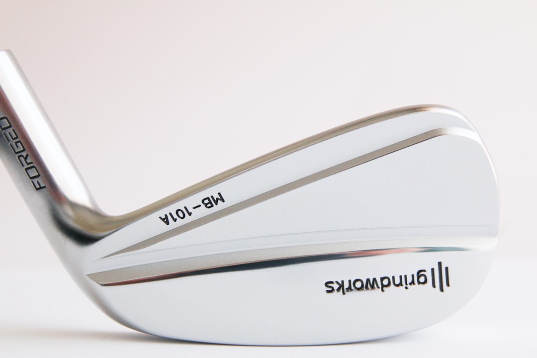 TaylorMade firma Charlie Woods: il giovane erede dei Woods entra nel roster
